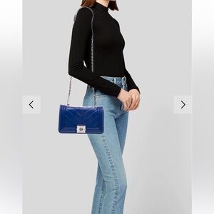 Badgley Mischka Blue Quilted Chain Shoulder Bag! Stunning, Elegant Color.